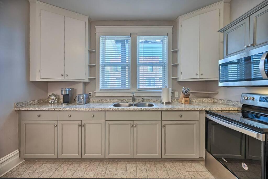 Suites On Seneca - Lovely 2 Bed 1 Bath Apartment Harrisburg Zewnętrze zdjęcie